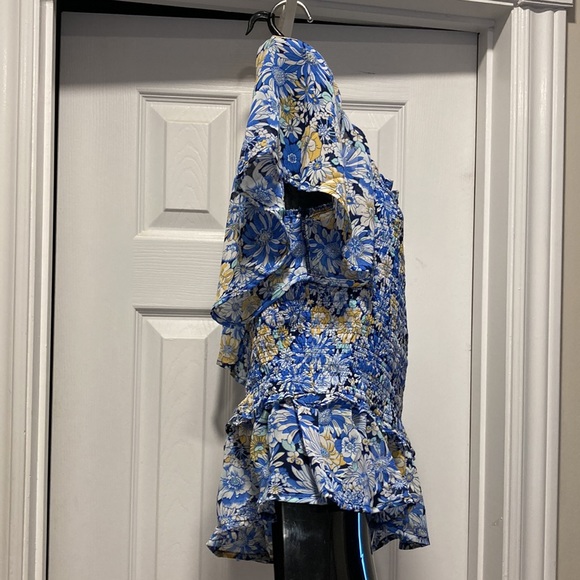 NWOT - ASTR THE LABEL January Floral-Print Flutter Sleeve Crop Top - Sz L - Picture 13 of 16